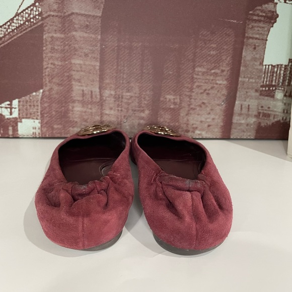 Tory Burch Burgundy Flats with Gold Logo - Picture 11 of 14